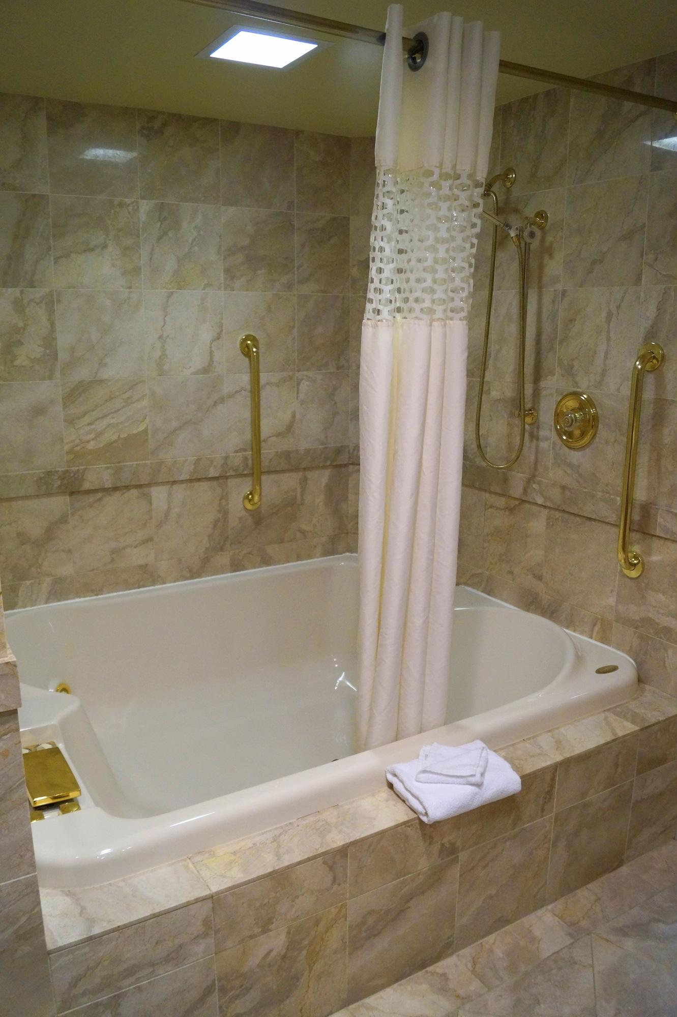 Hampton Inn Altoona Eksteriør bilde