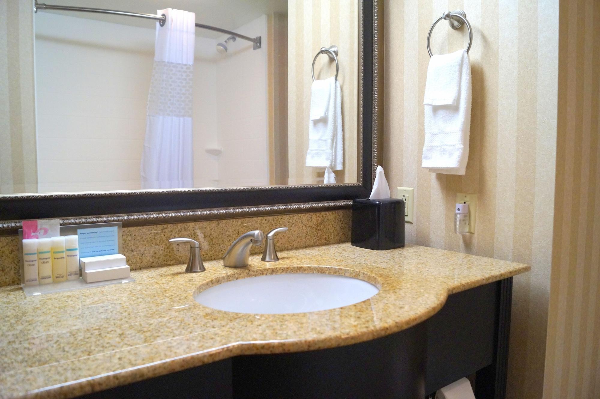 Hampton Inn Altoona Eksteriør bilde
