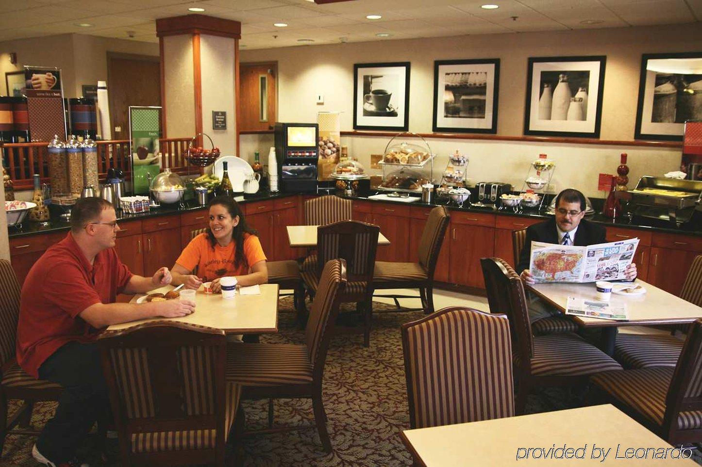Hampton Inn Altoona Restaurant bilde