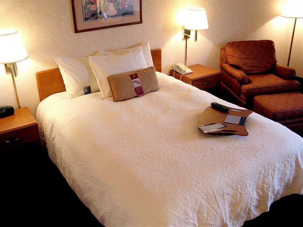 Hampton Inn Altoona Eksteriør bilde
